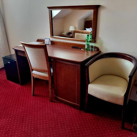 Hotel Rytwiany ภายนอก รูปภาพ