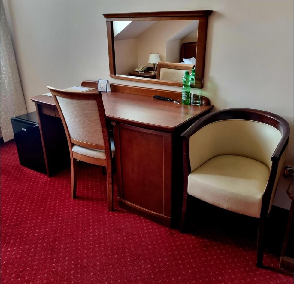 Hotel Rytwiany ภายนอก รูปภาพ