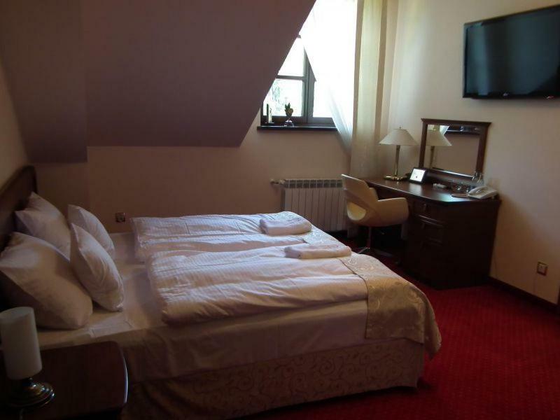 Hotel Rytwiany ภายนอก รูปภาพ